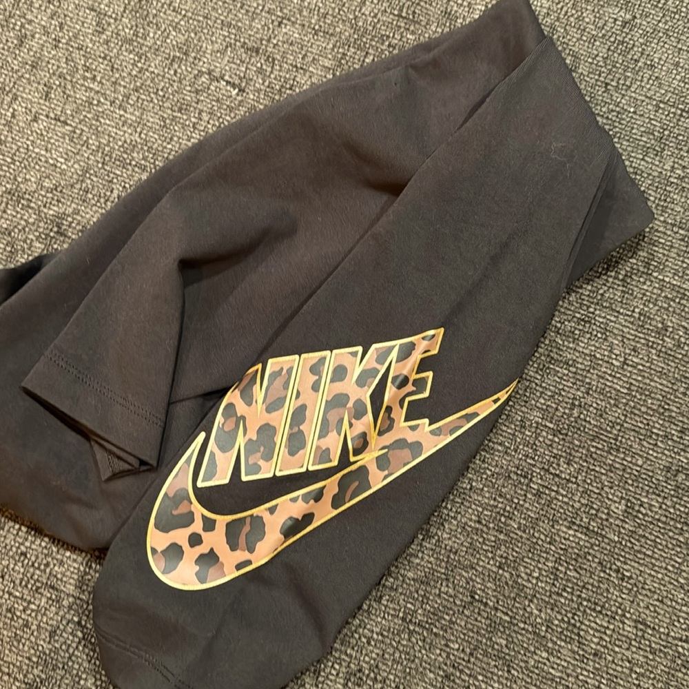 Nike leopard print leggings
